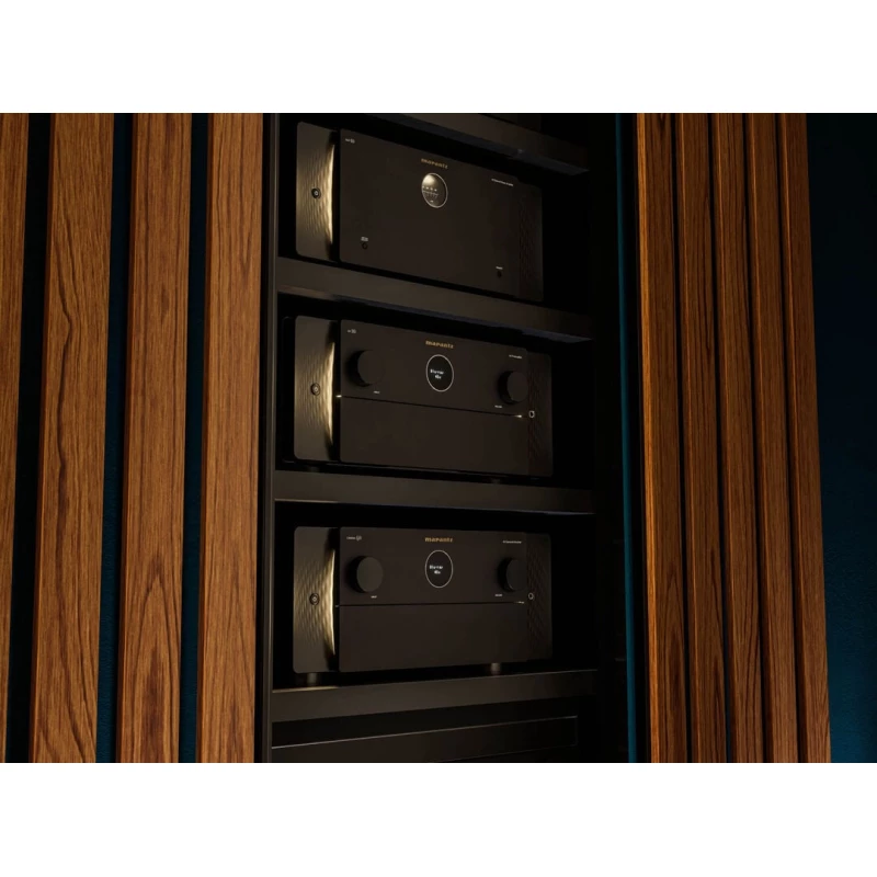 AV 10 - Préamplificateur 15.4 canaux