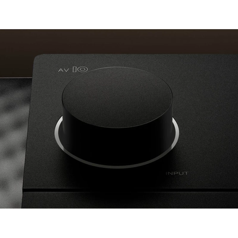 AV 10 - Préamplificateur 15.4 canaux