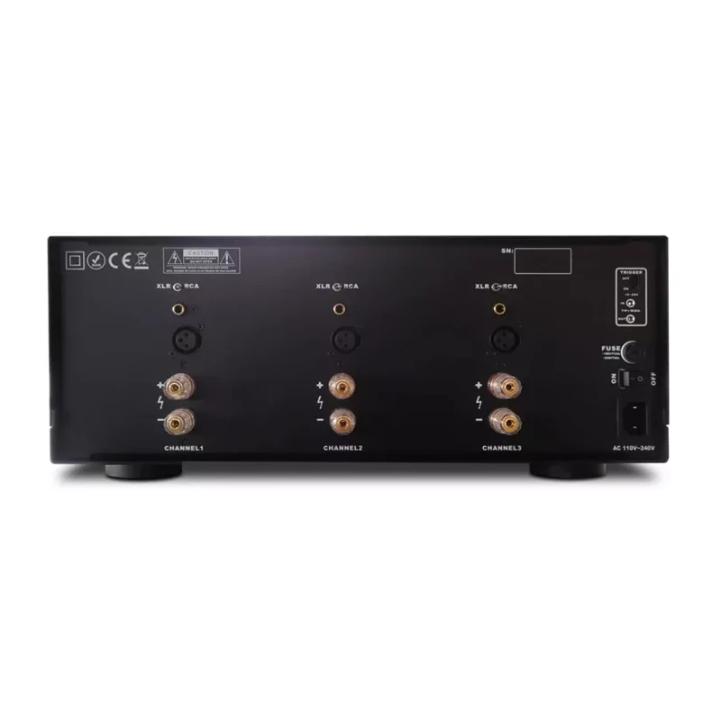 AVXP 3-300 Amplificateur de puissance Stéréo / mono 3 canaux