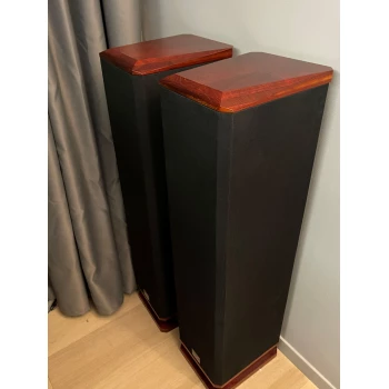 Enceintes Sirius - Modèle de démo en bois rouge