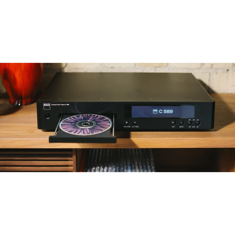 C589 - Lecteur CD