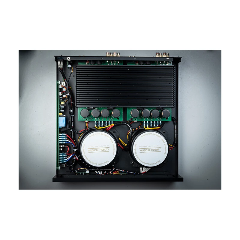 M6x 250.4/2 - Ampli de puissance 4 ou 2 canaux