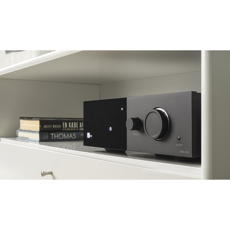 Chaine Hi-Fi Dynaudio Emit 30 et Lyngdorf TDAI 1120