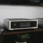 M66 - Préampli DAC lecteur réseau