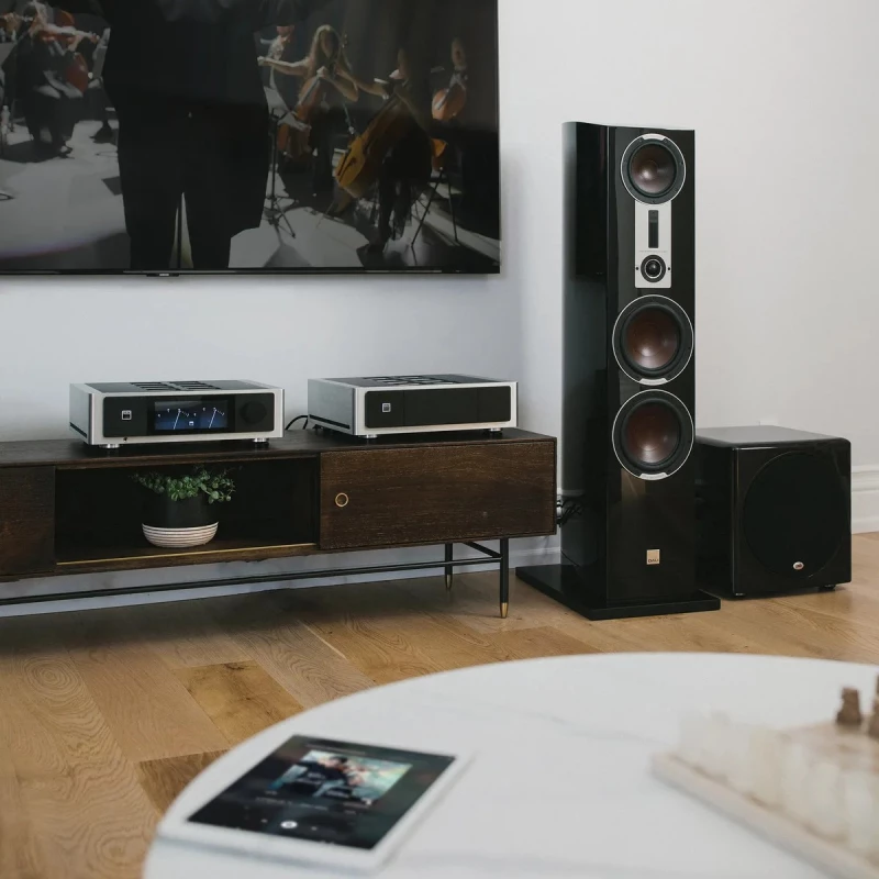 M66 - Préampli DAC lecteur réseau