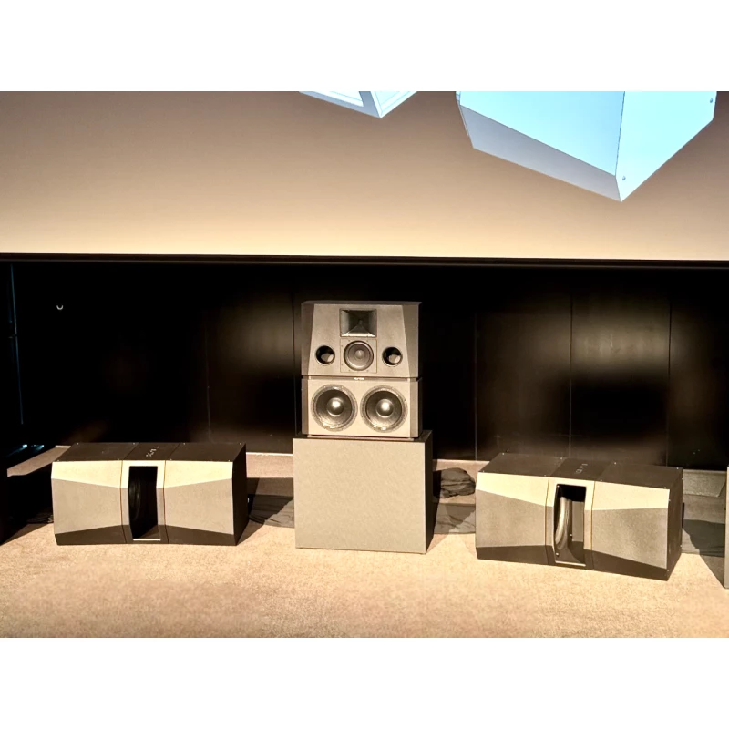 UCX-218 Subwoofer infrasonique