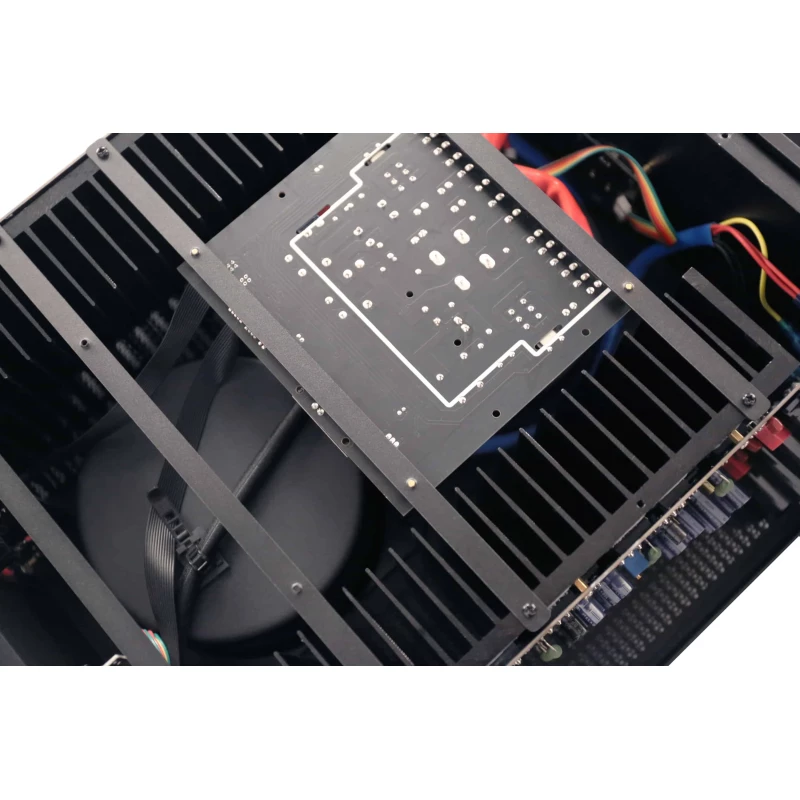 AVXP 2-840 Amplificateur de puissance 2 canaux