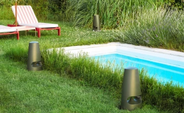 Enceintes extérieures : guide pour choisir entre enceintes portables et enceintes de jardin